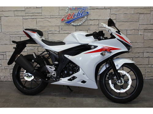 スズキ GSX-R125 (30.8万円)